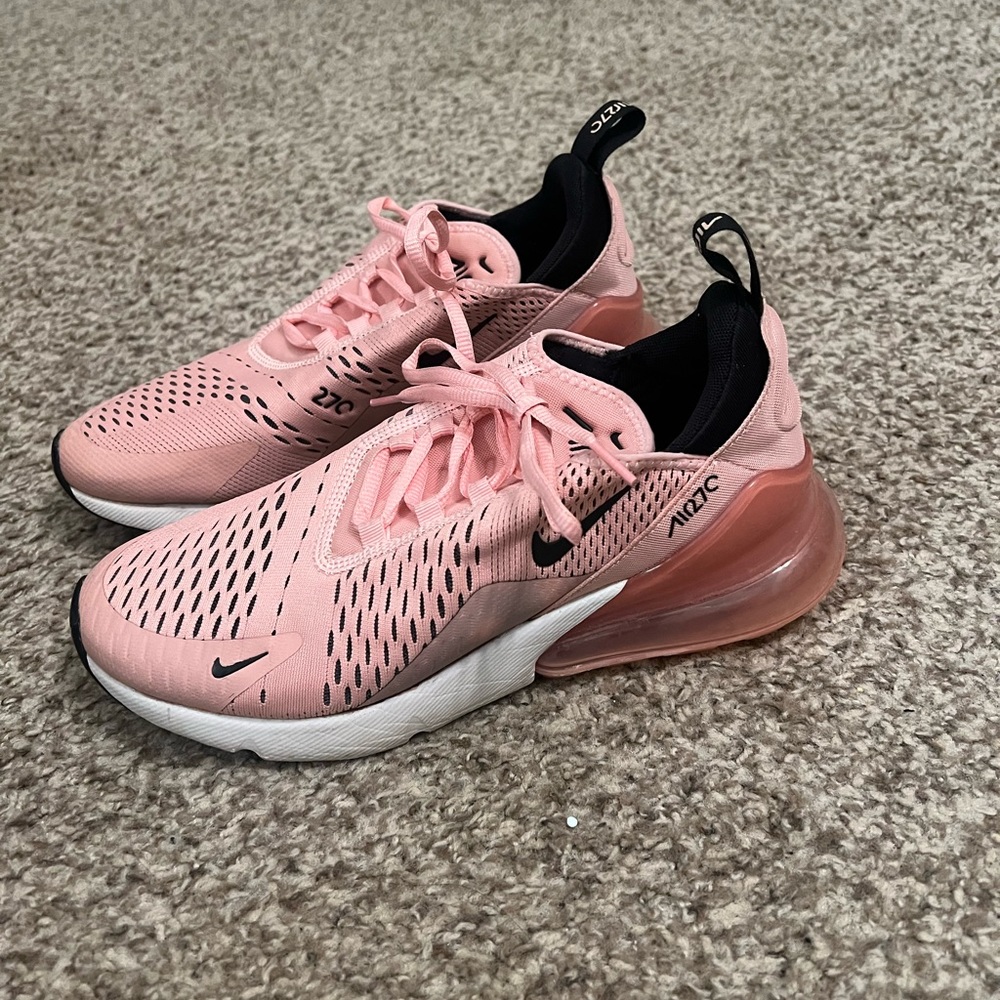 Nike AirMax 270